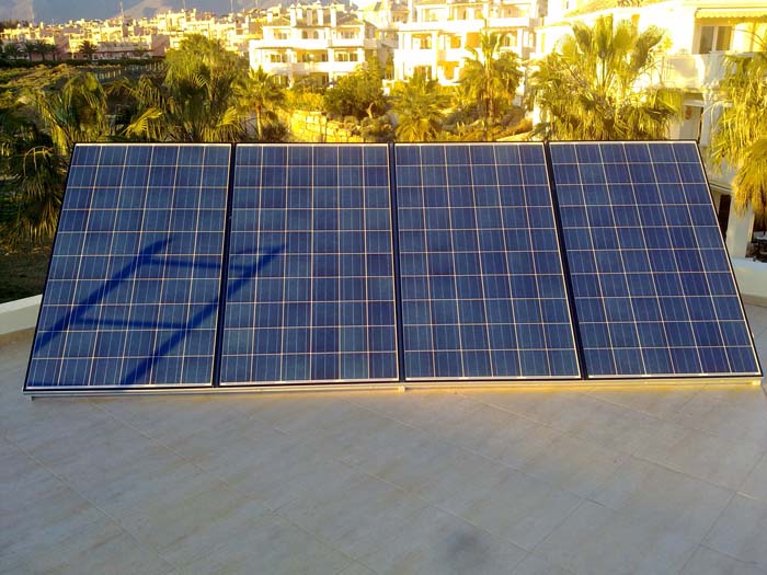Energía Solar. Fotovoltáica Aislada 4 paneles