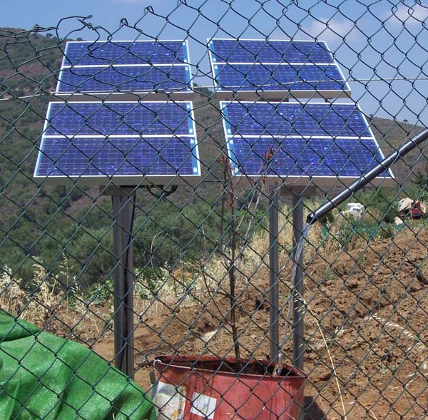 Instalación solar fotovoltaica con bomba sumergible