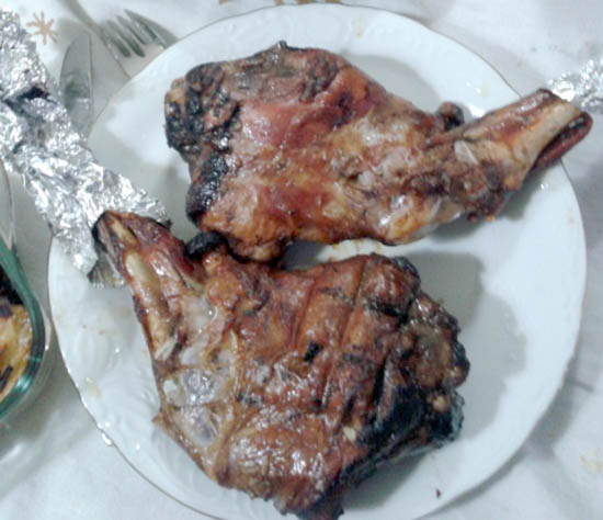 Pata de cordero a leña Comida para llevar en Sabinillas