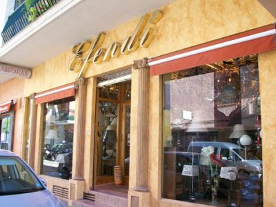 Tienda de lámparas en Estepona